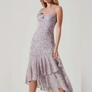 Astr purple floral spaghetti strap midi dress, M